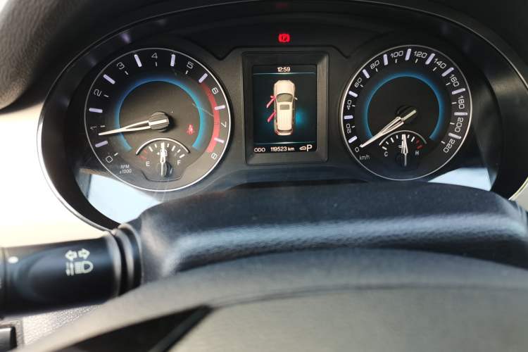 Used Haval H2 2017 Red-Label 1.5T Automatic Two-Wheel Drive Elite Model Odometer Close Up