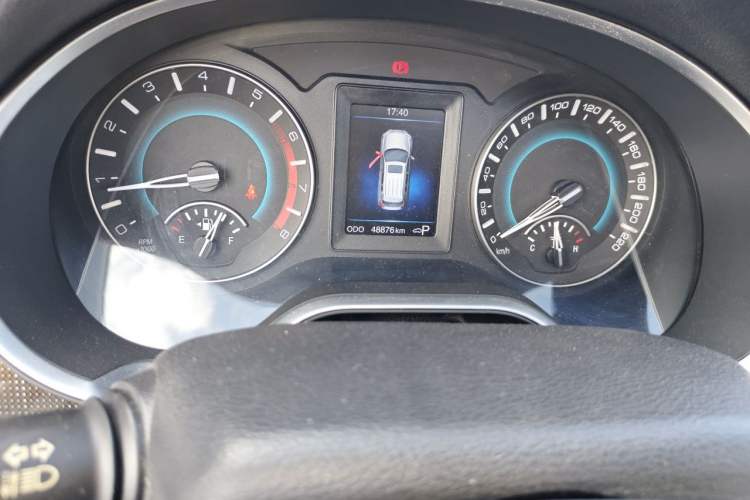Used Haval H2 2017 Blue Label 1.5T Automatic Two-Wheel Drive Luxury Model Odometer Close Up