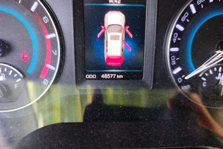Used Haval H2 2017 Red-Label 1.5T Manual Two-Wheel-Drive Elite Model Odometer Close Up