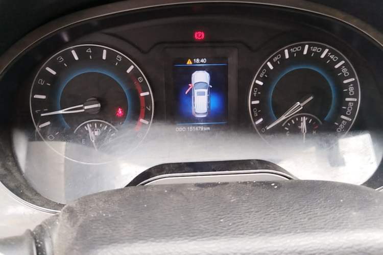 Used Haval H2 2017 Red-Label 1.5T Manual Two-Wheel-Drive Elite Model Odometer Close Up