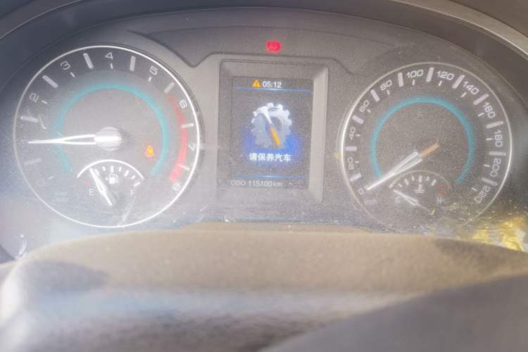 Used Haval H2 2017 Red-Label 1.5T Manual Two-Wheel Drive Comfort Model Odometer Close Up