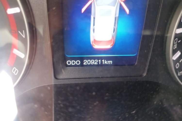 Used Haval H2 2017 Red-Label 1.5T Manual Two-Wheel Drive Luxury Model Odometer Close Up