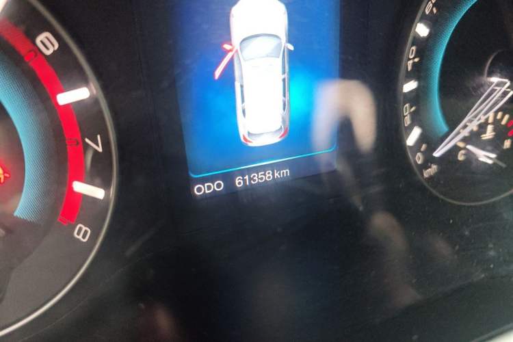 Used Haval H2 2017 Blue Label 1.5T Manual Two-Wheel Drive Elite Model Odometer Close Up