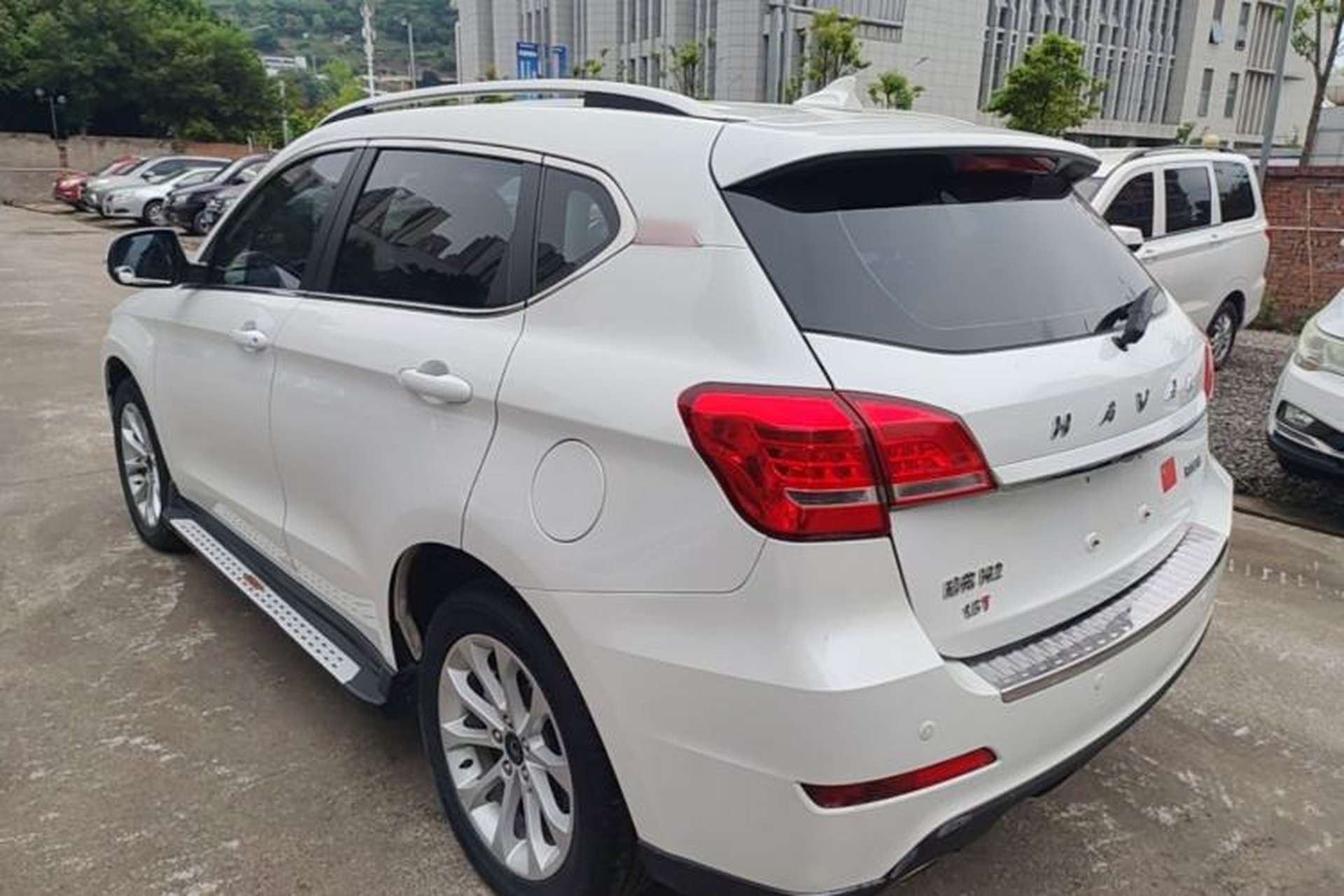 Used Haval H2 2017 Red-Label 1.5T Automatic Two-Wheel Drive Luxury Model Rear Left 45 Deg