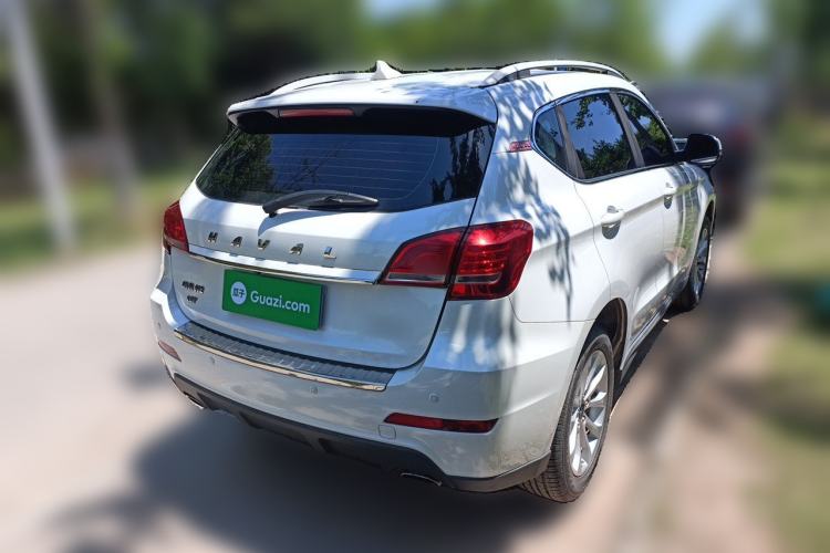 Used Haval H2 2017 Red-Label 1.5T Manual Two-Wheel Drive Luxury Model Rear Right 45 Deg