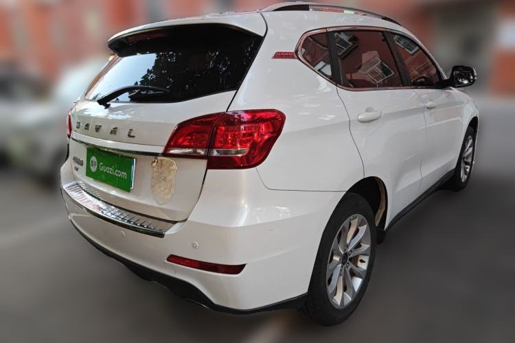 Used Haval H2 2017 Red-Label 1.5T Manual Two-Wheel Drive Luxury Model Rear Right 45 Deg