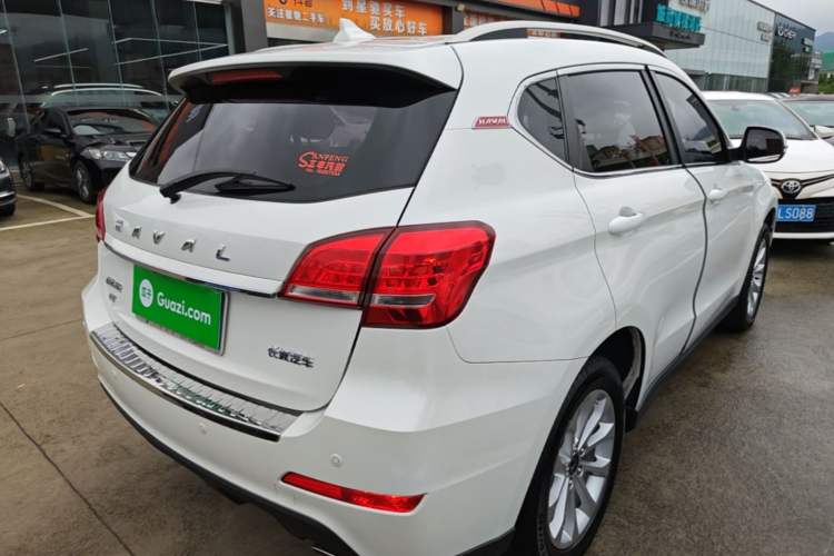 Used Haval H2 2017 Red-Label 1.5T Manual Two-Wheel Drive Luxury Model Rear Right 45 Deg