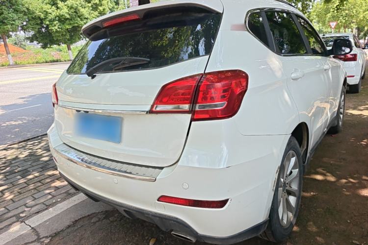 Used Haval H2 2017 Red-Label 1.5T Manual Two-Wheel-Drive Elite Model Rear Right 45 Deg