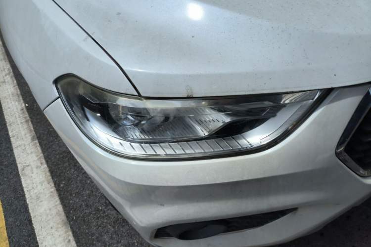 Used Haval H2 2017 Blue Label 1.5T Automatic Two-Wheel Drive Luxury Model Right Front Headlight