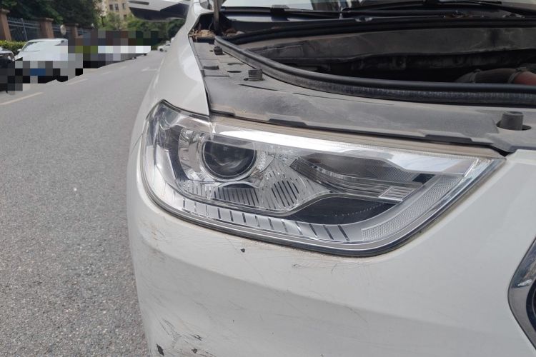 Used Haval H2 2017 Blue Label 1.5T Automatic Two-Wheel Drive Luxury Model Right Front Headlight