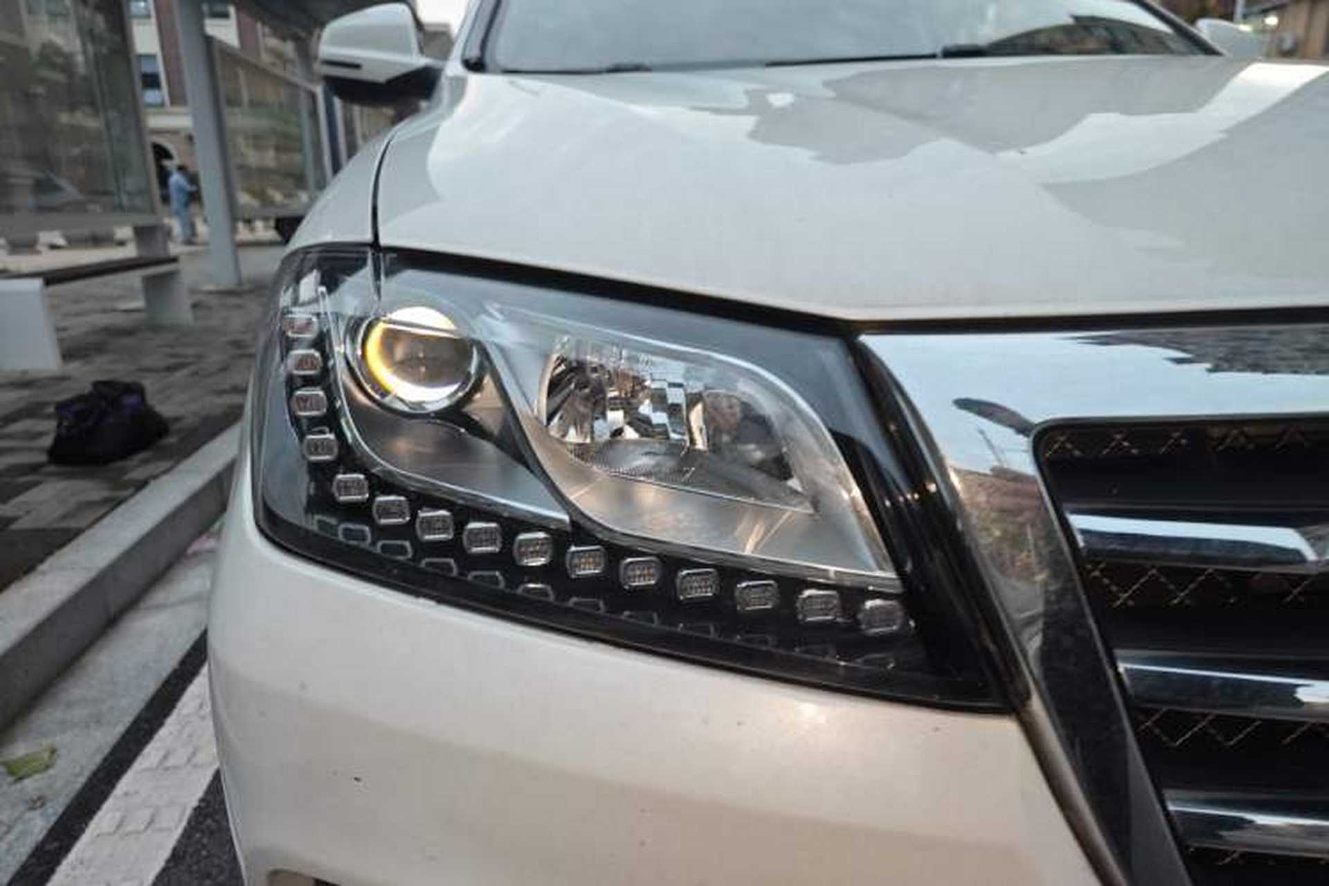 Used Haval H2 2017 Red-Label 1.5T Automatic Two-Wheel Drive Elite Model Right Front Headlight
