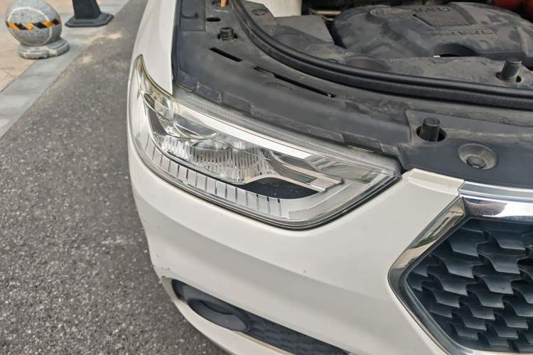 Used Haval H2 2017 Blue Label 1.5T Automatic Two-Wheel Drive Luxury Model Right Front Headlight