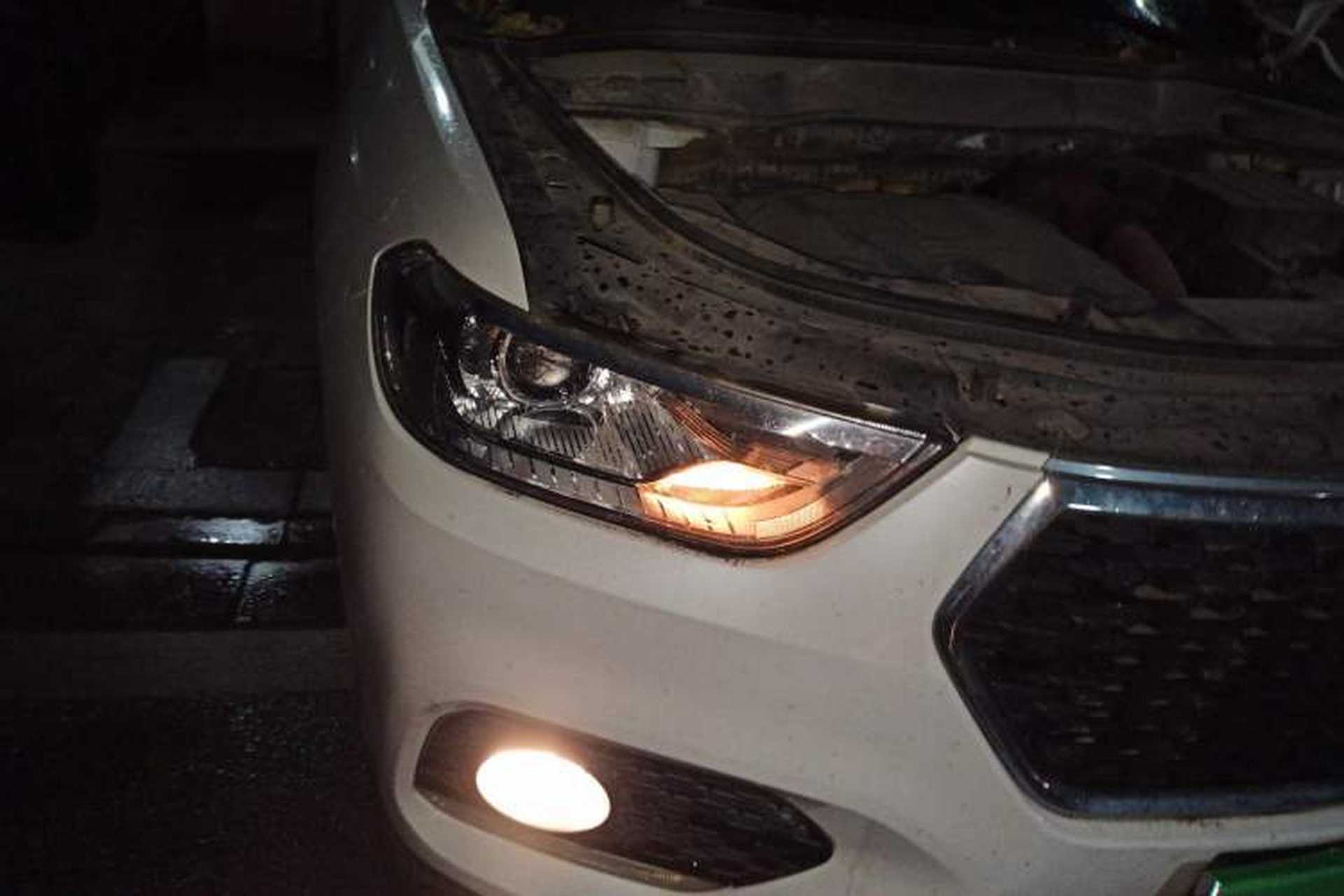 Used Haval H2 2017 Blue Label 1.5T Automatic Two-Wheel Drive Luxury Model Right Front Headlight