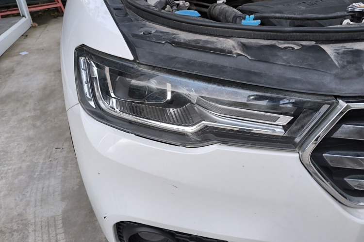 Used Haval H2 2017 Blue Label 1.5T Automatic Two-Wheel Drive Elite Model Right Front Headlight
