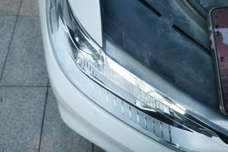 Used Haval H2 2017 Blue Label 1.5T Automatic Two-Wheel Drive Elite Model Right Front Headlight