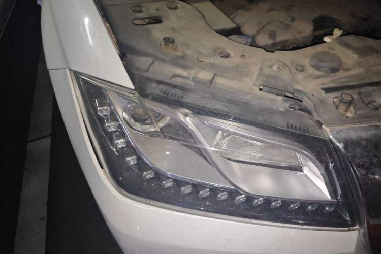 Used Haval H2 2017 Red-Label 1.5T Automatic Two-Wheel Drive Luxury Model Right Front Headlight