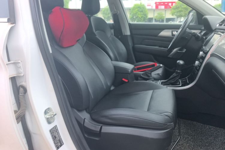 Used Haval H2 2017 Red-Label 1.5T Automatic Two-Wheel Drive Elite Model Right Front Seat