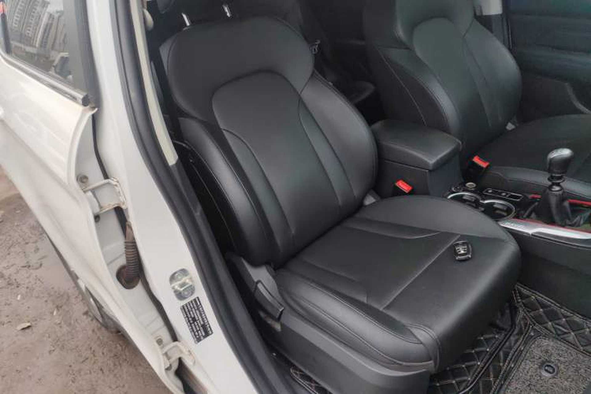 Used Haval H2 2017 Blue Label 1.5T Manual Two-Wheel Drive Elite Model Right Front Seat