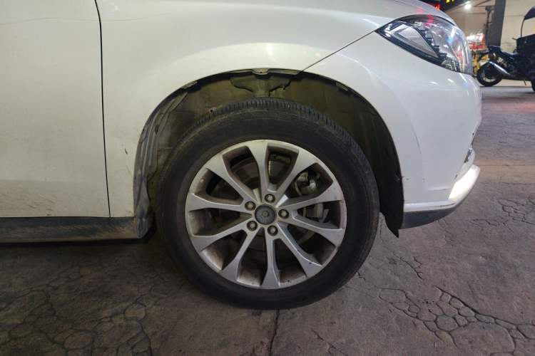 Used Haval H2 2017 Red-Label 1.5T Automatic Two-Wheel Drive Luxury Model Right Front Wheel Hub