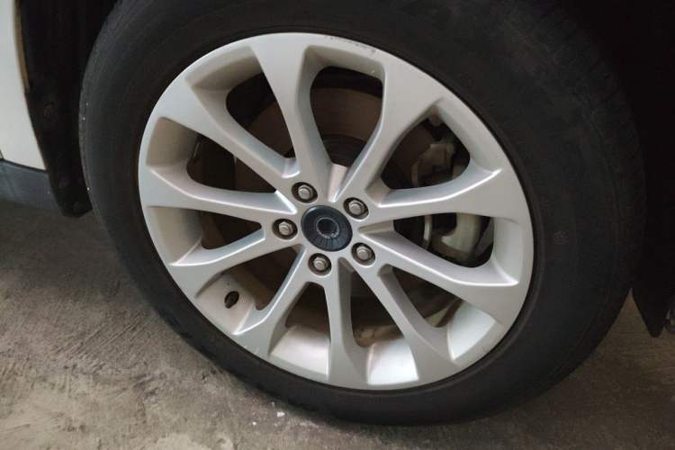 Used Haval H2 2017 Red-Label 1.5T Automatic Two-Wheel Drive Luxury Model Right Front Wheel Hub