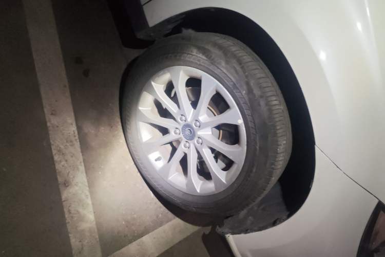 Used Haval H2 2017 Red-Label 1.5T Automatic Two-Wheel Drive Elite Model Right Front Wheel Hub