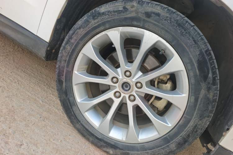 Used Haval H2 2017 Blue Label 1.5T Automatic Two-Wheel Drive Luxury Model Right Front Wheel Hub