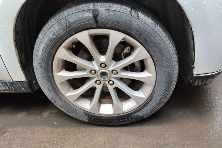 Used Haval H2 2017 Blue Label 1.5T Automatic Two-Wheel Drive Elite Model Right Front Wheel Hub