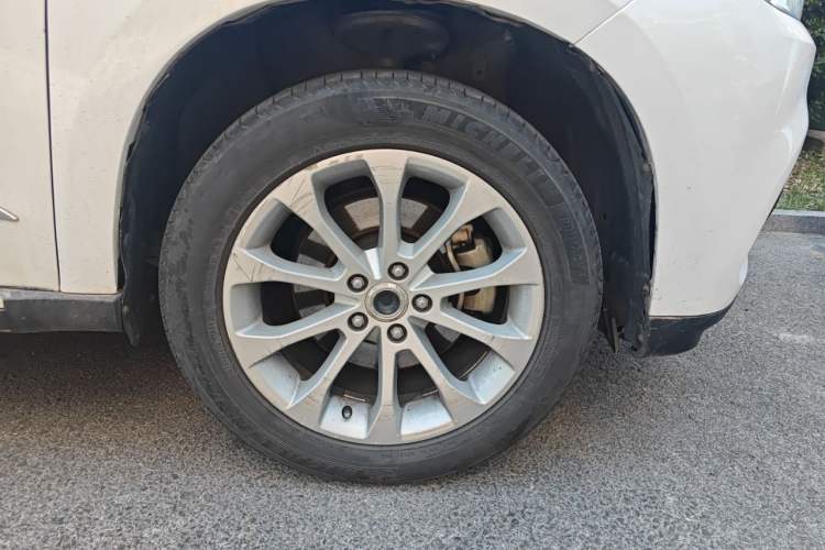 Used Haval H2 2017 Blue Label 1.5T Manual Two-Wheel Drive Luxury Model Right Front Wheel Hub