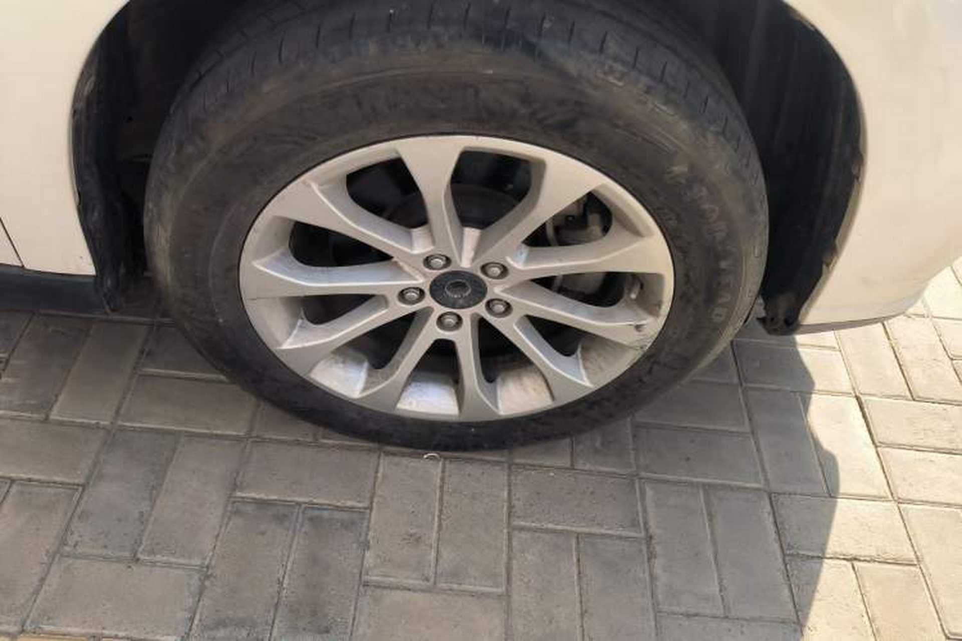 Used Haval H2 2017 Red-Label 1.5T Manual Two-Wheel-Drive Elite Model Right Front Wheel Hub