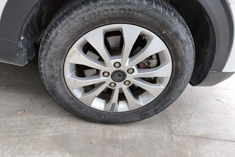 Used Haval H2 2017 Blue Label 1.5T Automatic Two-Wheel Drive Elite Model Right Front Wheel Hub