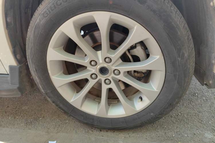Used Haval H2 2017 Blue Label 1.5T Automatic Two-Wheel Drive Luxury Model Right Front Wheel Hub