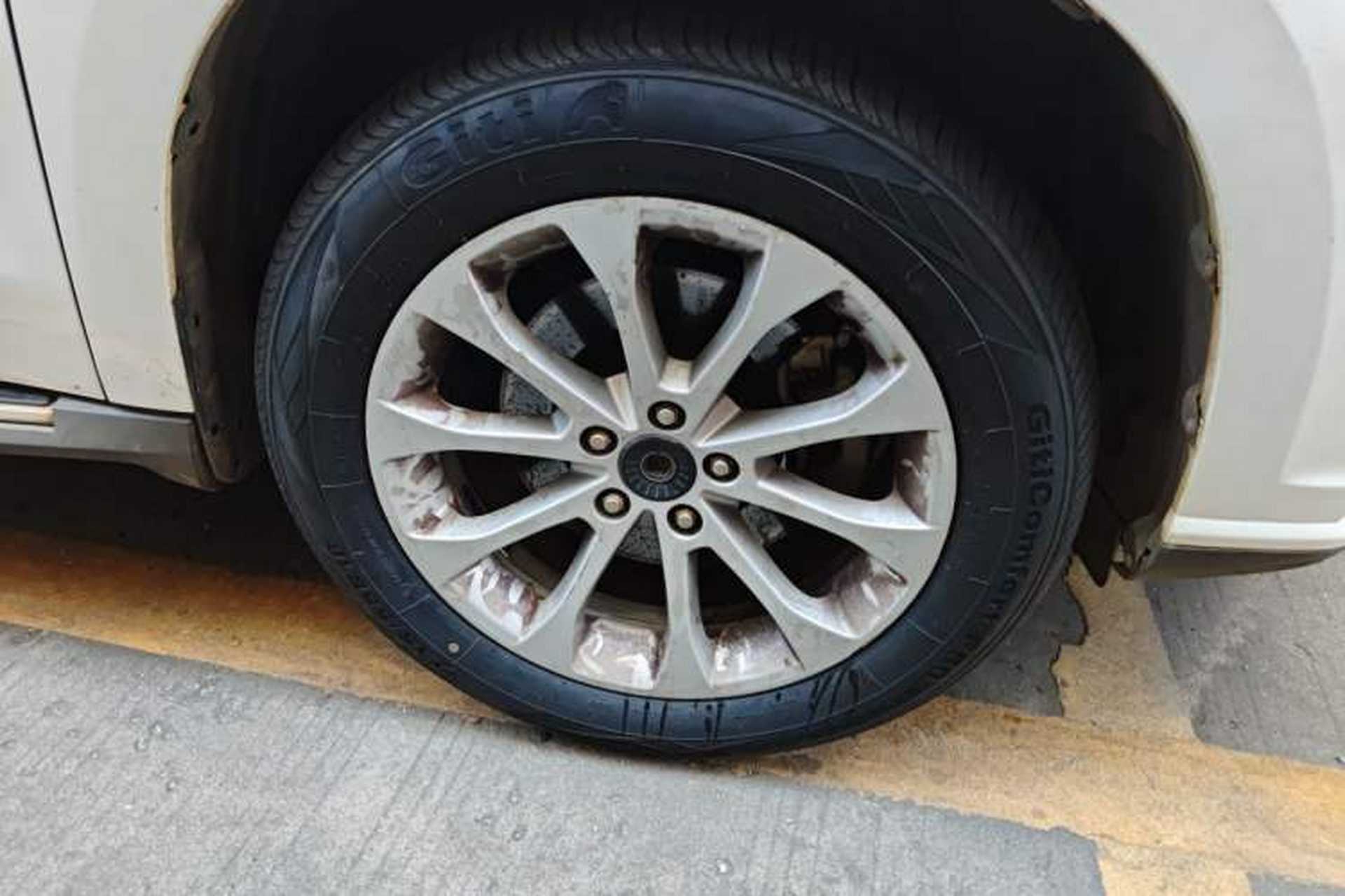 Used Haval H2 2017 Red-Label 1.5T Manual Two-Wheel Drive Luxury Model Right Front Wheel Hub