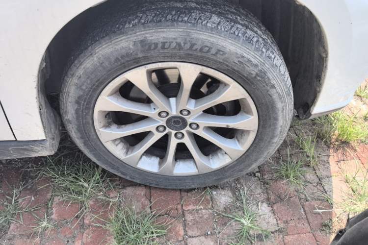 Used Haval H2 2017 Red-Label 1.5T Manual Two-Wheel-Drive Elite Model Right Front Wheel Hub