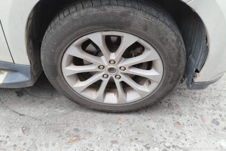 Used Haval H2 2017 Blue Label 1.5T Automatic Two-Wheel Drive Luxury Model Right Front Wheel Hub