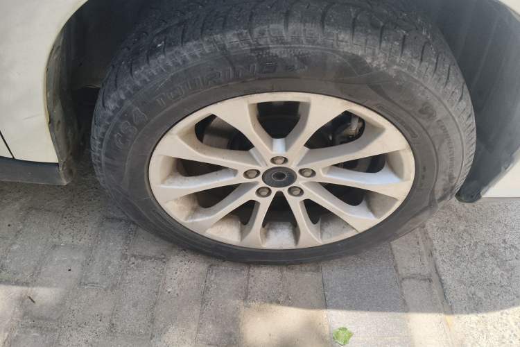 Used Haval H2 2017 Red-Label 1.5T Automatic Two-Wheel Drive Luxury Model Right Front Wheel Hub
