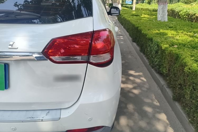 Used Haval H2 2017 Blue Label 1.5T Automatic Two-Wheel Drive Elite Model Right Rear Taillight