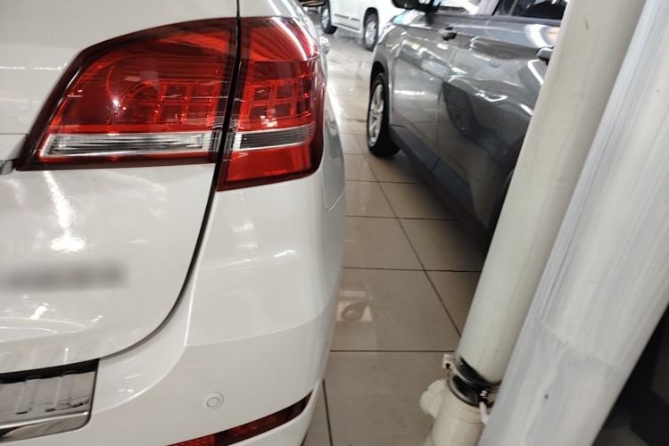 Used Haval H2 2017 Red-Label 1.5T Automatic Two-Wheel Drive Luxury Model Right Rear Taillight