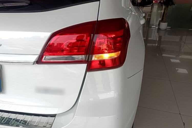 Used Haval H2 2017 Red-Label 1.5T Automatic Two-Wheel Drive Luxury Model Right Rear Taillight