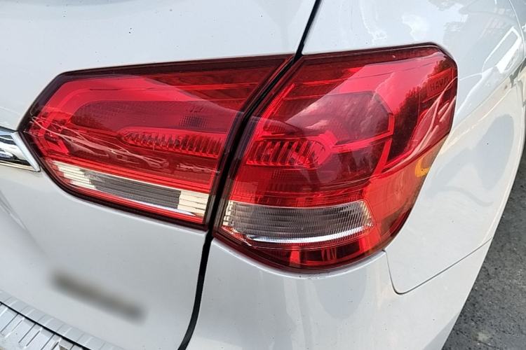 Used Haval H2 2017 Blue Label 1.5T Automatic Two-Wheel Drive Elite Model Right Rear Taillight