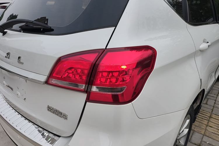 Used Haval H2 2017 Red-Label 1.5T Automatic Two-Wheel Drive Luxury Model Right Rear Taillight