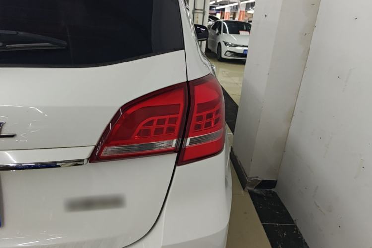 Used Haval H2 2017 Red-Label 1.5T Automatic Two-Wheel Drive Elite Model Right Rear Taillight