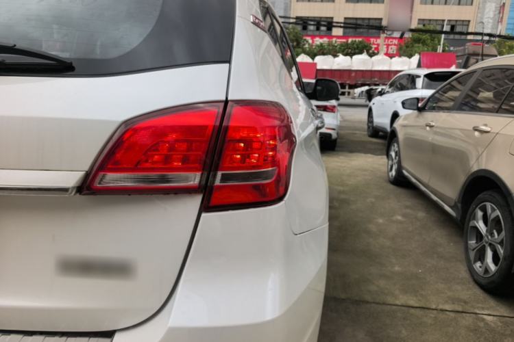 Used Haval H2 2017 Red-Label 1.5T Automatic Two-Wheel Drive Luxury Model Right Rear Taillight