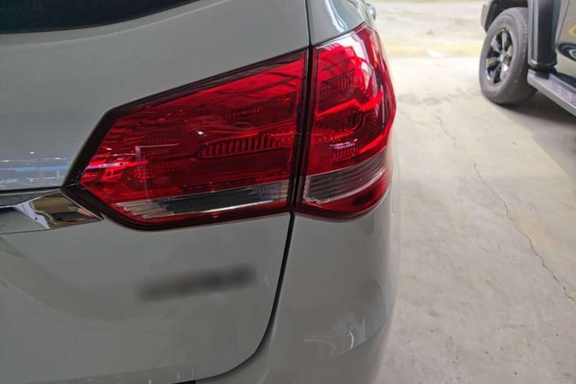 Used Haval H2 2017 Blue Label 1.5T Manual Two-Wheel Drive Elite Model Right Rear Taillight