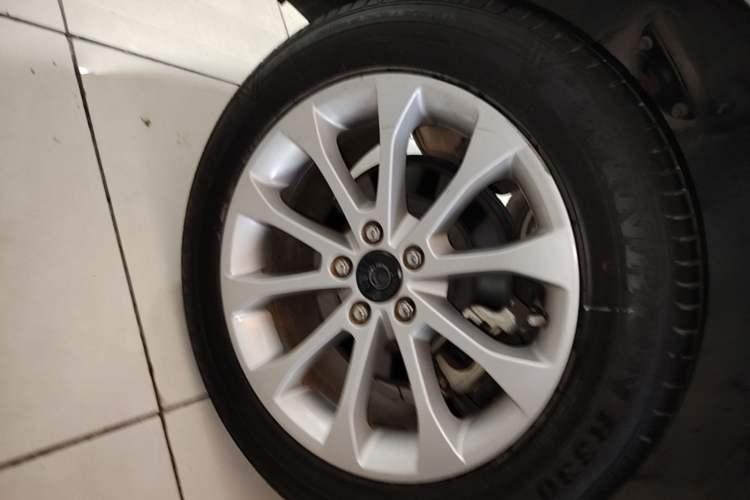 Used Haval H2 2017 Red-Label 1.5T Automatic Two-Wheel Drive Luxury Model Right Rear Wheel Hub