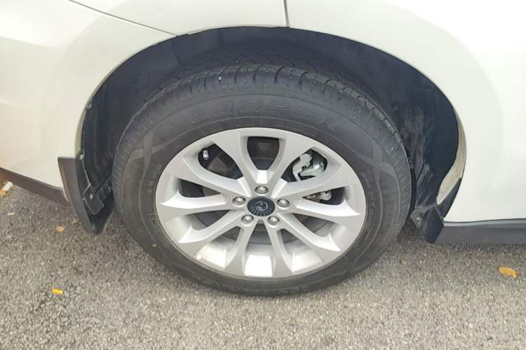 Used Haval H2 2017 Red-Label 1.5T Automatic Two-Wheel Drive Luxury Model Right Rear Wheel Hub