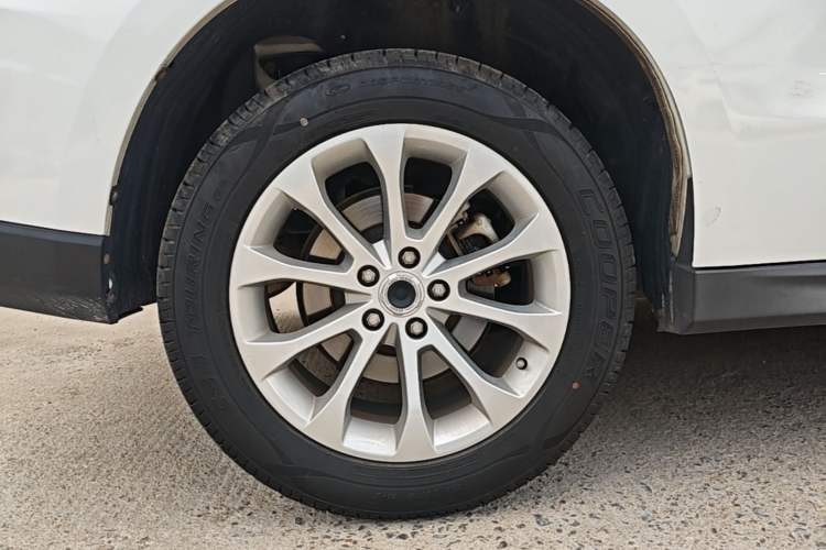 Used Haval H2 2017 Blue Label 1.5T Manual Two-Wheel Drive Luxury Model Right Rear Wheel Hub