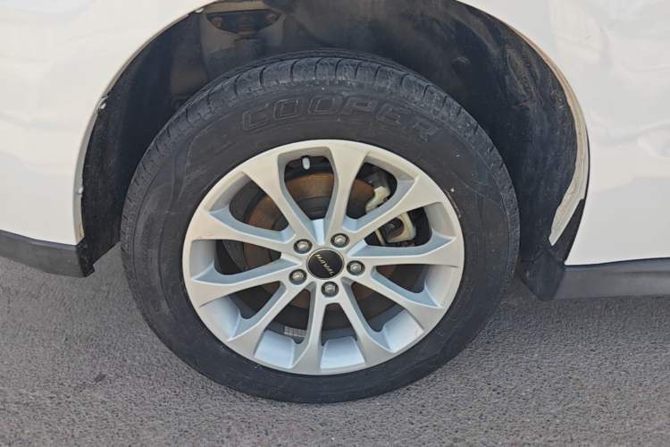 Used Haval H2 2017 Red-Label 1.5T Automatic Two-Wheel Drive Luxury Model Right Rear Wheel Hub