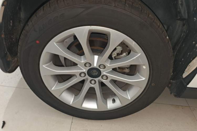 Used Haval H2 2017 Red-Label 1.5T Automatic Two-Wheel Drive Luxury Model Right Rear Wheel Hub
