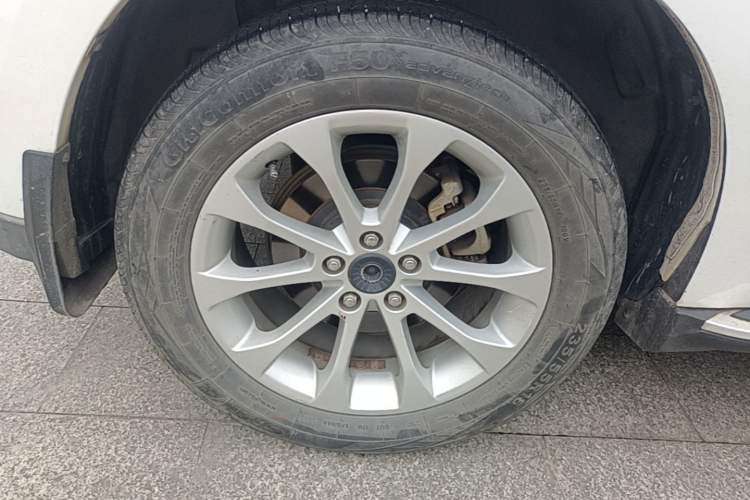 Used Haval H2 2017 Red-Label 1.5T Automatic Two-Wheel Drive Luxury Model Right Rear Wheel Hub