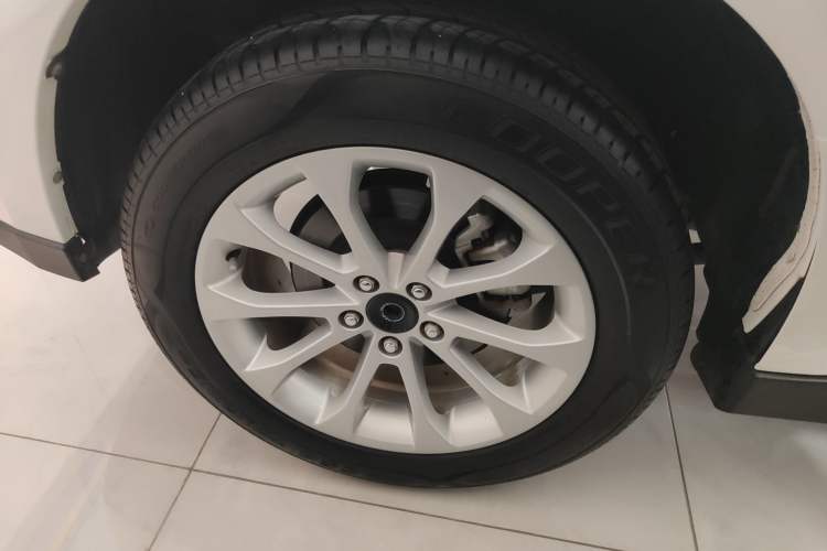 Used Haval H2 2017 Red-Label 1.5T Automatic Two-Wheel Drive Elite Model Right Rear Wheel Hub